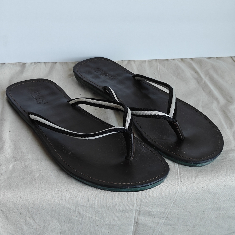 Gucci men's thong sandals